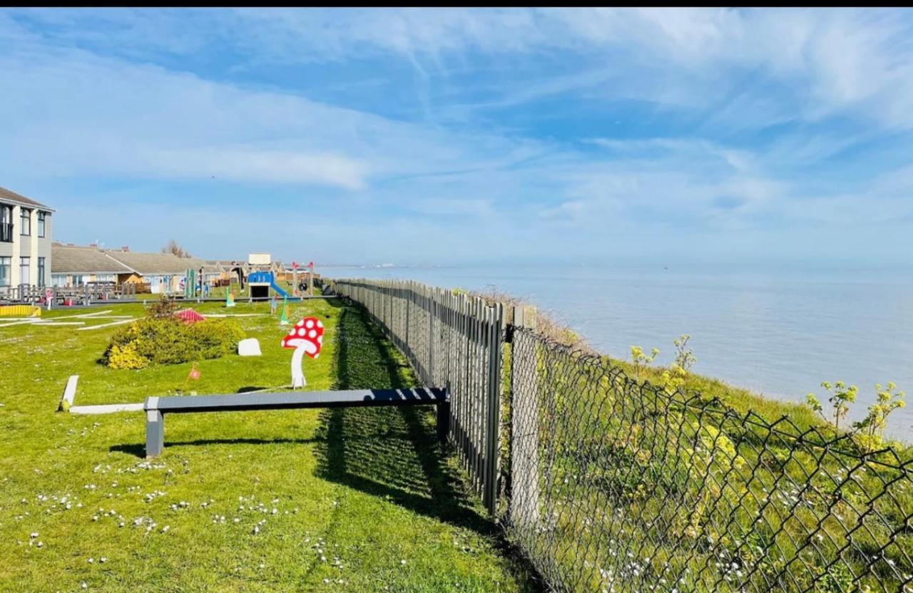 Villa Sea View 3-Bed Heated Pool Eat Bar Kids Park Lowestoft Exteriér fotografie