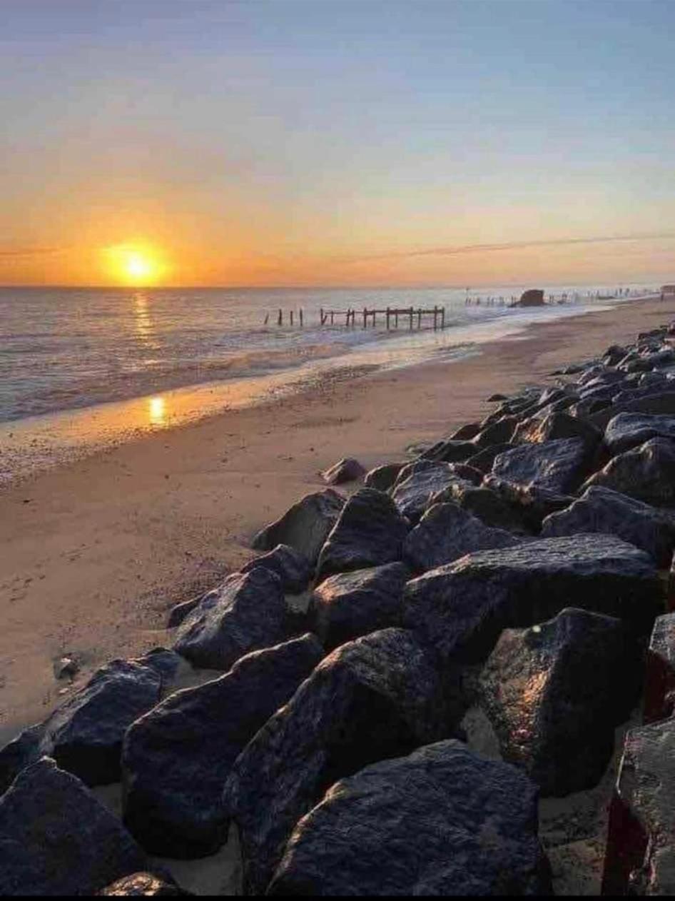 Villa Sea View 3-Bed Heated Pool Eat Bar Kids Park Lowestoft Exteriér fotografie