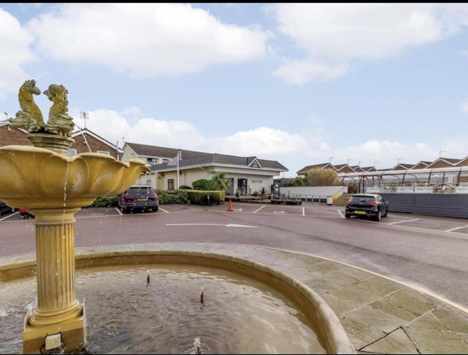 Villa Sea View 3-Bed Heated Pool Eat Bar Kids Park Lowestoft Exteriér fotografie