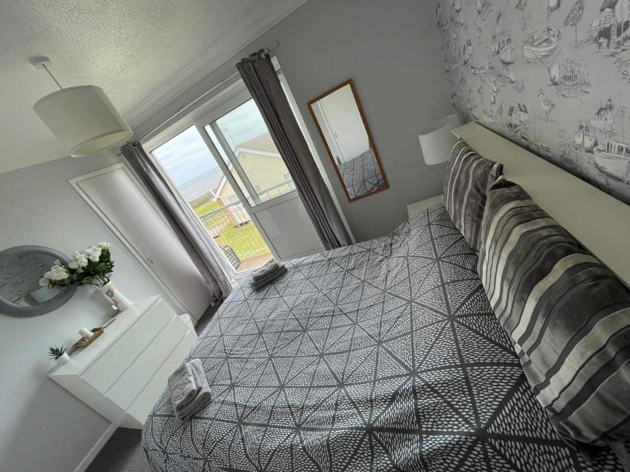 Villa Sea View 3-Bed Heated Pool Eat Bar Kids Park Lowestoft Exteriér fotografie